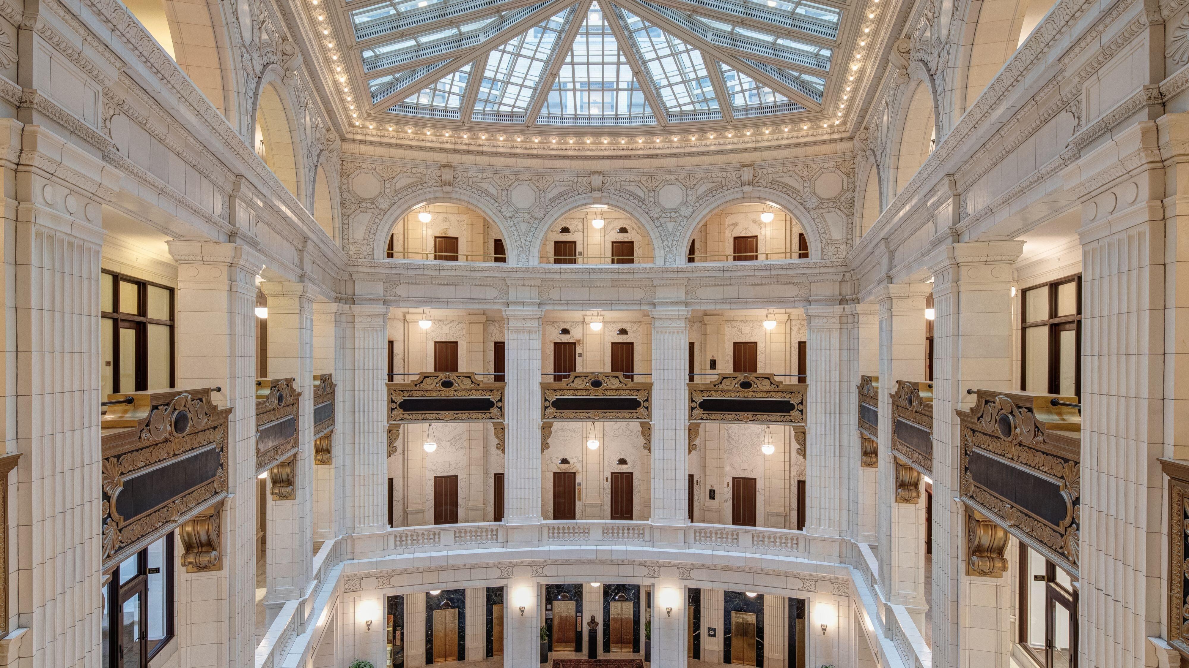 David Whitney, Autograph Collection 4* Detroit