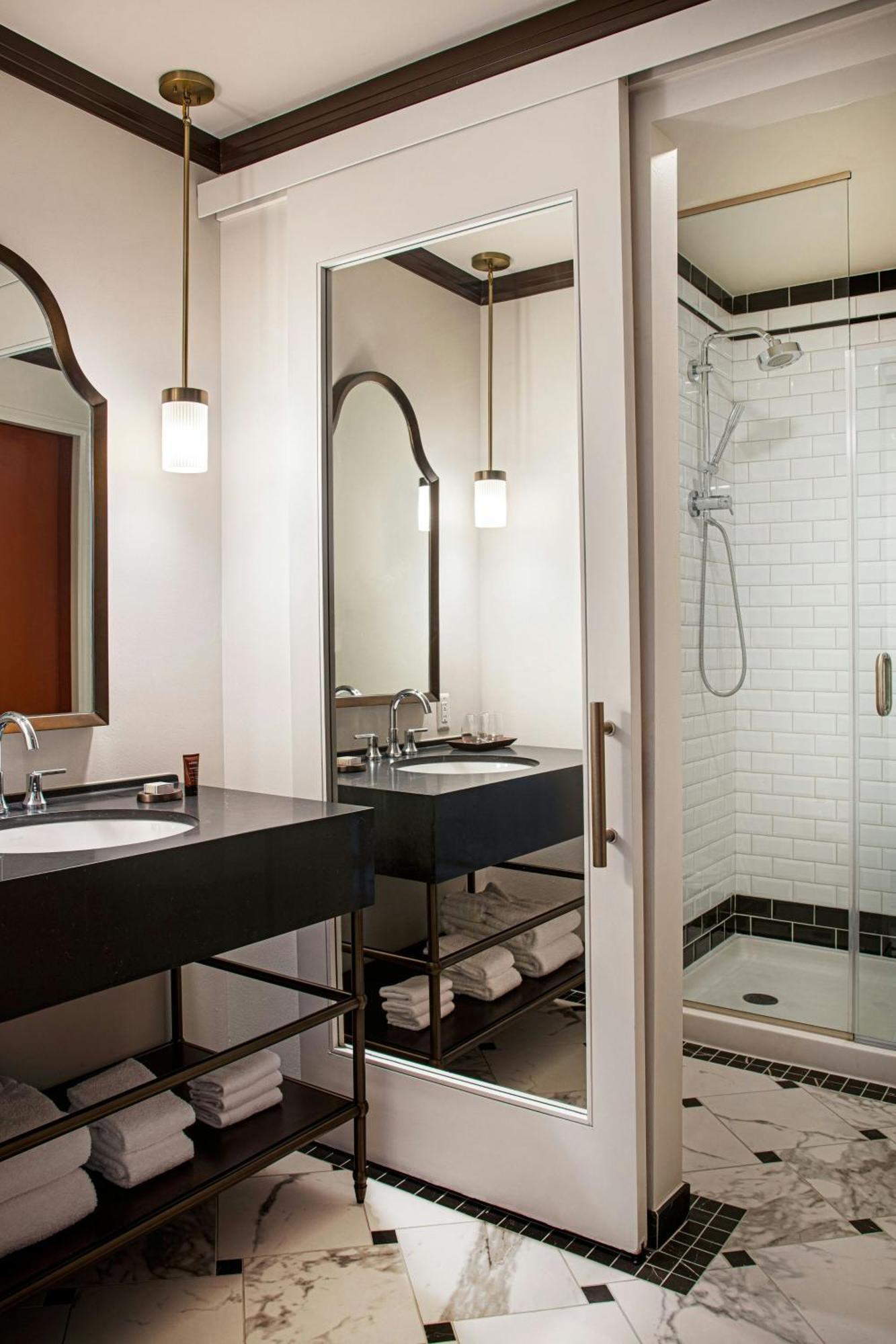 David Whitney, Autograph Collection Hotel